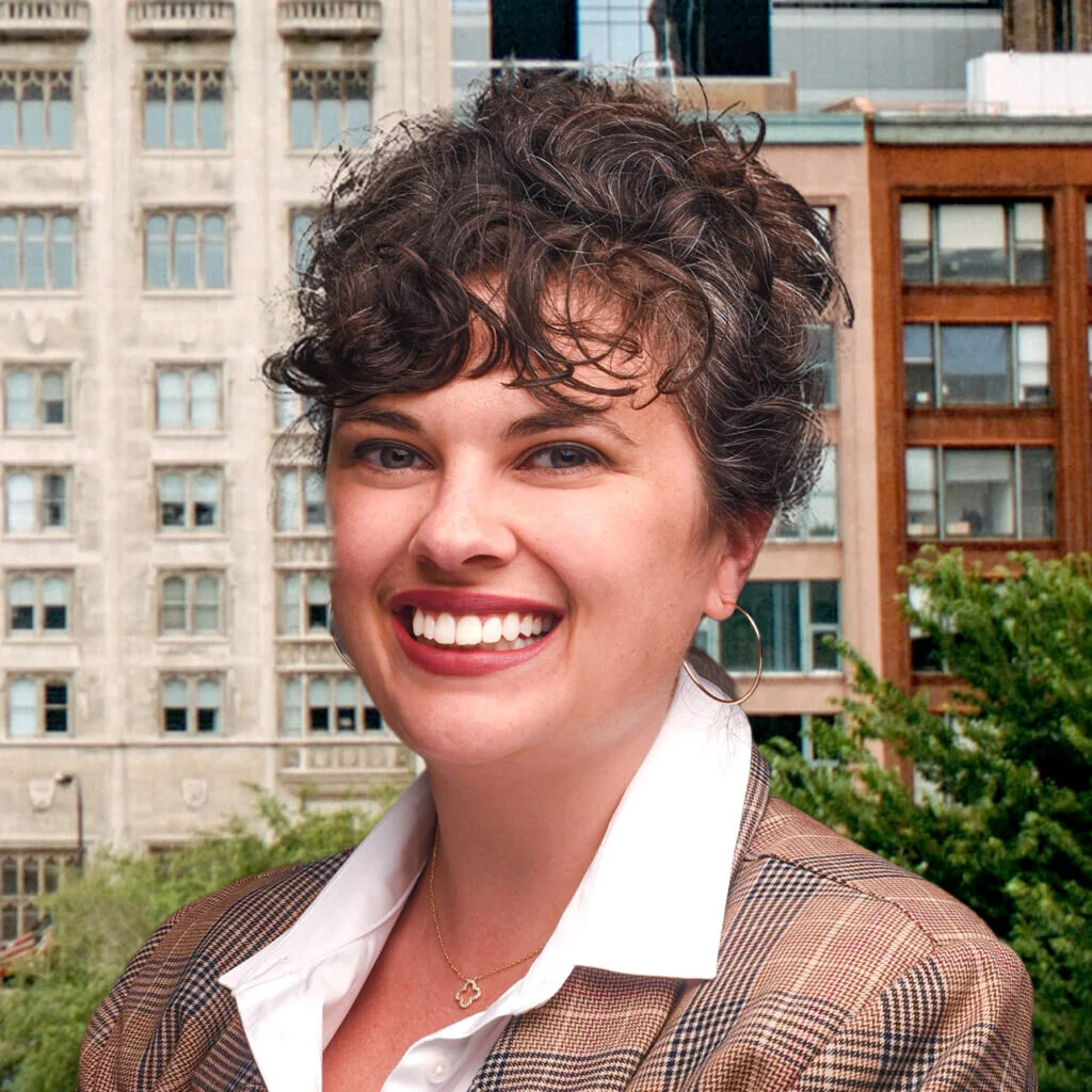 Elena Lynch headshot