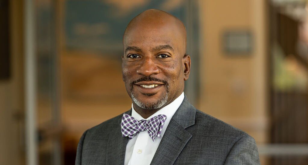 Darin Goss Headshot