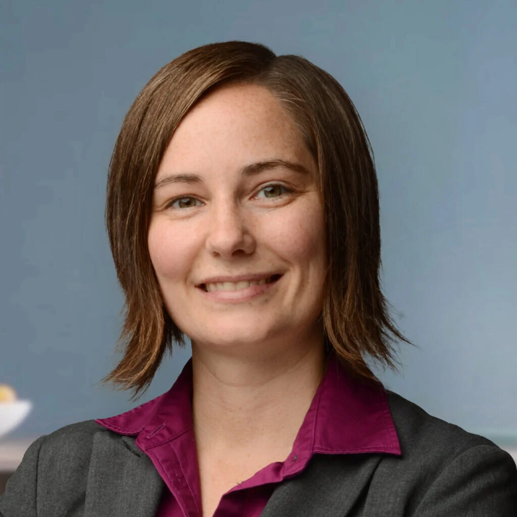 LuCinda Vacura headshot
